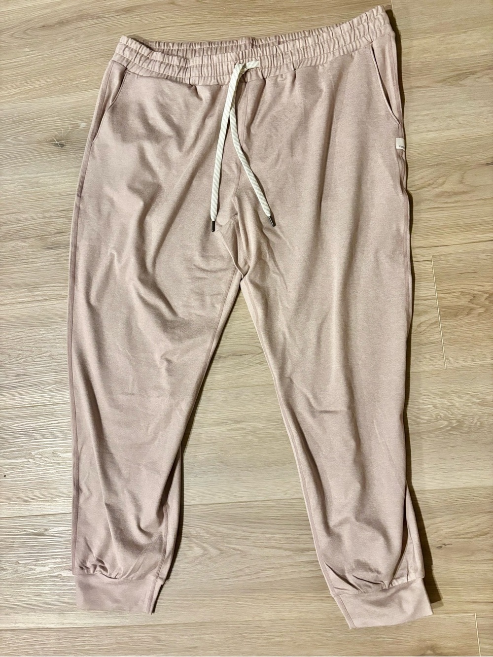 Vuori Women's Performance Joggers Umber Heather MSRP $110